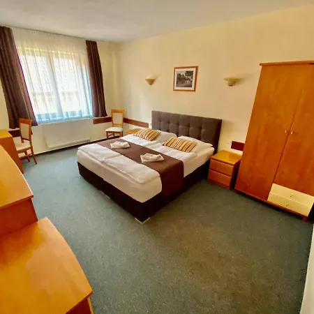 Garni Tatramonti بوبراد